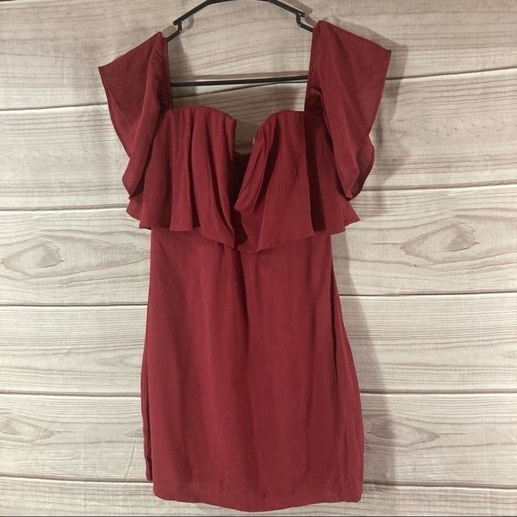 LOVERS + Friends Wine Primrose Off Shoulder Dress - Picture 3 of 15